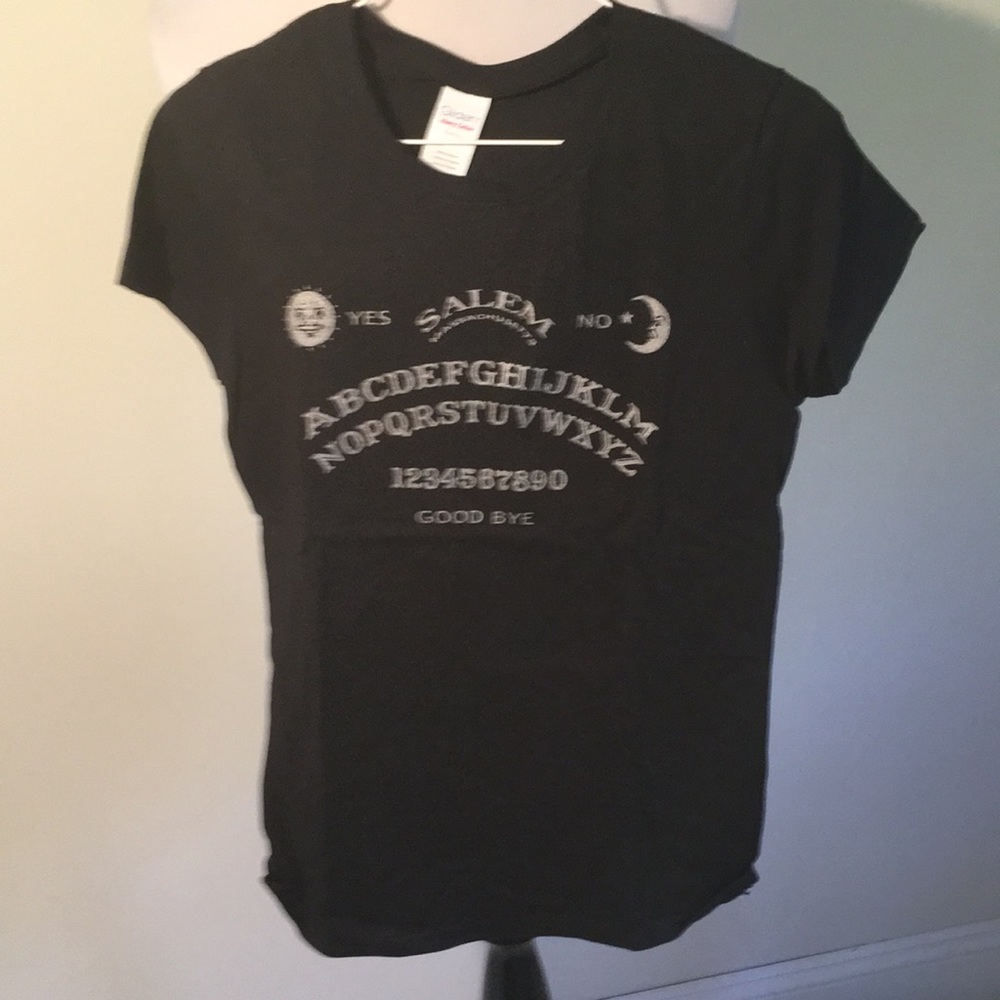 NWOT Salem MA Ouija Board T-shirt